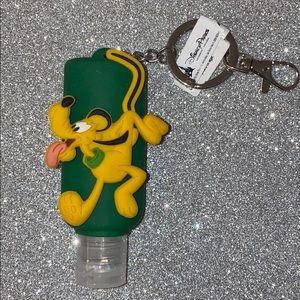 New Disney parks Pluto keychain